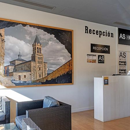 As Hoteles Ponferrada Columbrianos Esterno foto