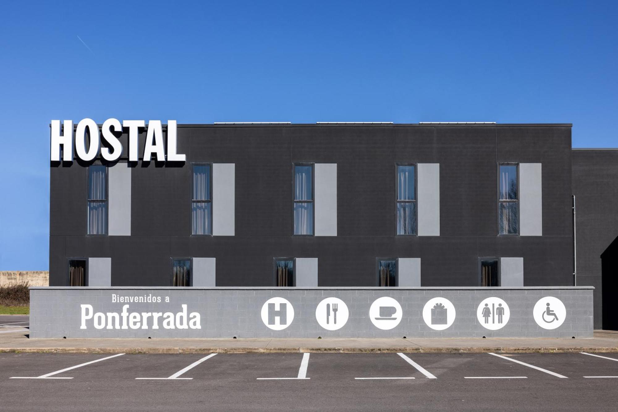 As Hoteles Ponferrada Columbrianos Esterno foto