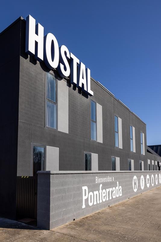 As Hoteles Ponferrada Columbrianos Esterno foto